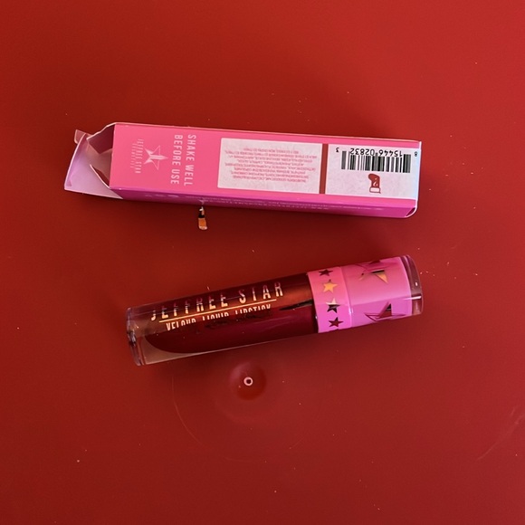 Jeffree Star ⭐️ Christmas Stocking velour lipstick 💄 - Picture 2 of 2
